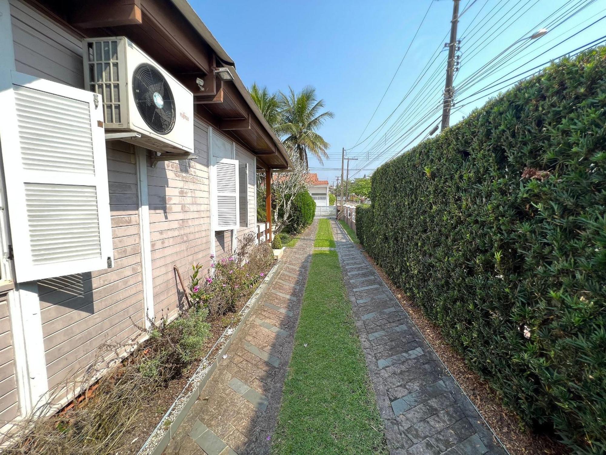 Casa Agradavel Com Piscina, A Poucos Passos Da Praia Peruíbe 외부 사진